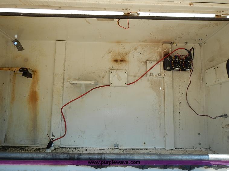 image for item J1203 1986 Ford CF6000 service truck