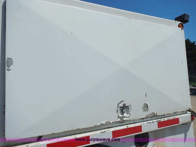 image for item J1203 1986 Ford CF6000 service truck