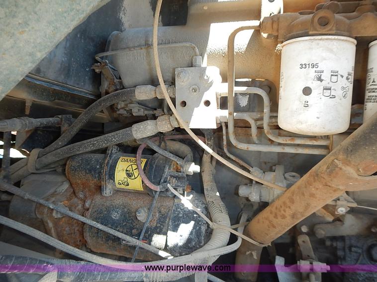 image for item J1205 1987 Ford LN9000 semi truck