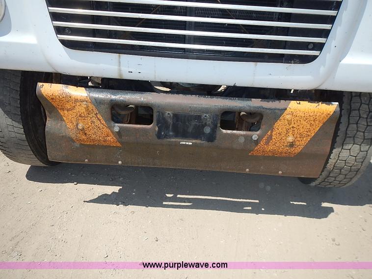 image for item J1205 1987 Ford LN9000 semi truck