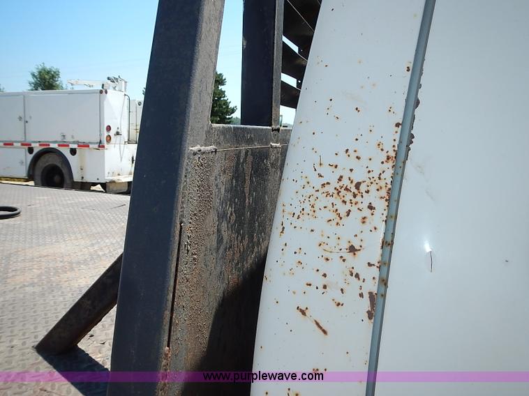 image for item J1206 1991 Ford F450 Super Duty flatbed truck