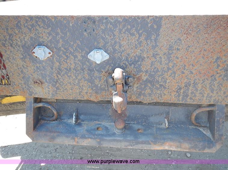 image for item J1206 1991 Ford F450 Super Duty flatbed truck