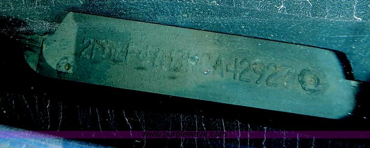 image for item J1206 1991 Ford F450 Super Duty flatbed truck