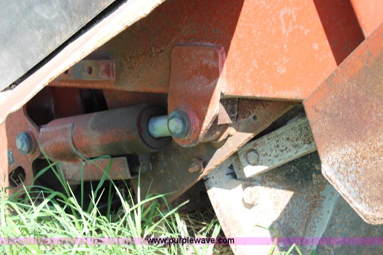 image for item J1207 Ditch Witch H841 rock saw