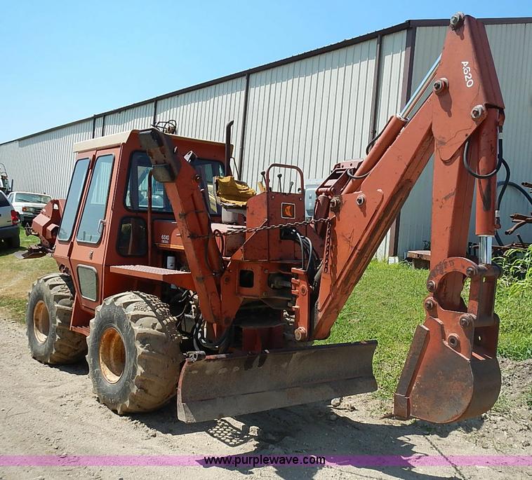 image for item J1209 Ditch Witch 6510 trencher