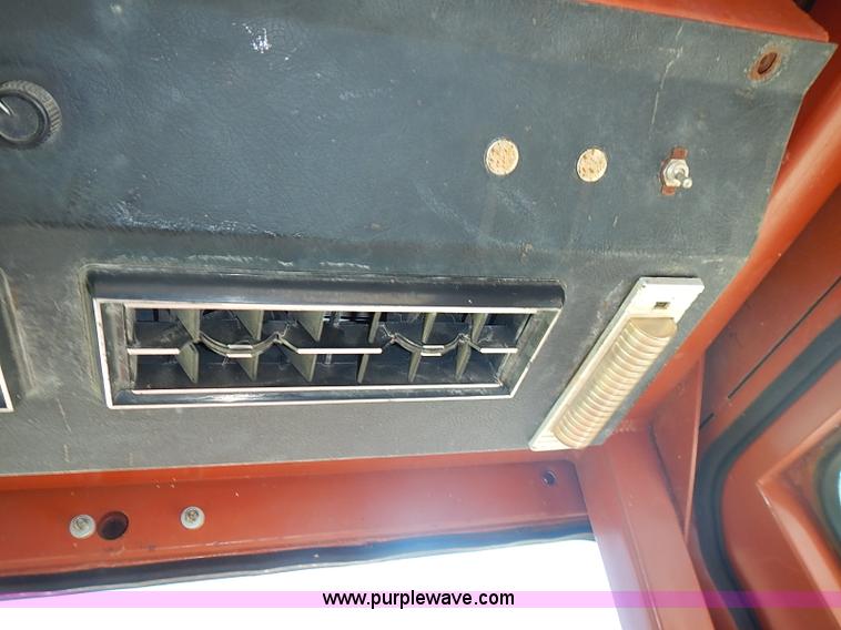 image for item J1209 Ditch Witch 6510 trencher