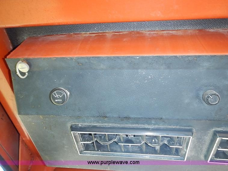 image for item J1209 Ditch Witch 6510 trencher