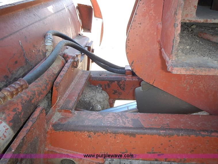 image for item J1209 Ditch Witch 6510 trencher