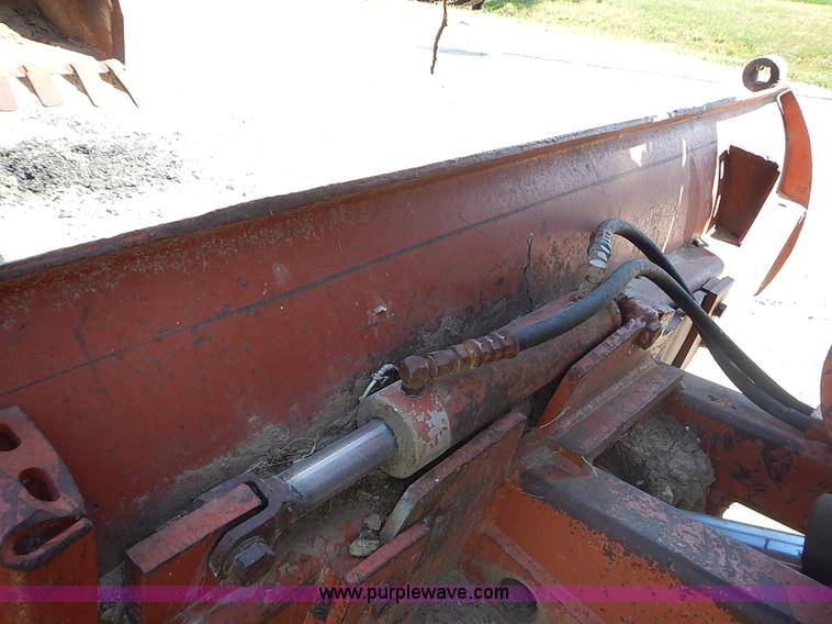 image for item J1209 Ditch Witch 6510 trencher