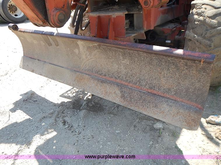 image for item J1209 Ditch Witch 6510 trencher