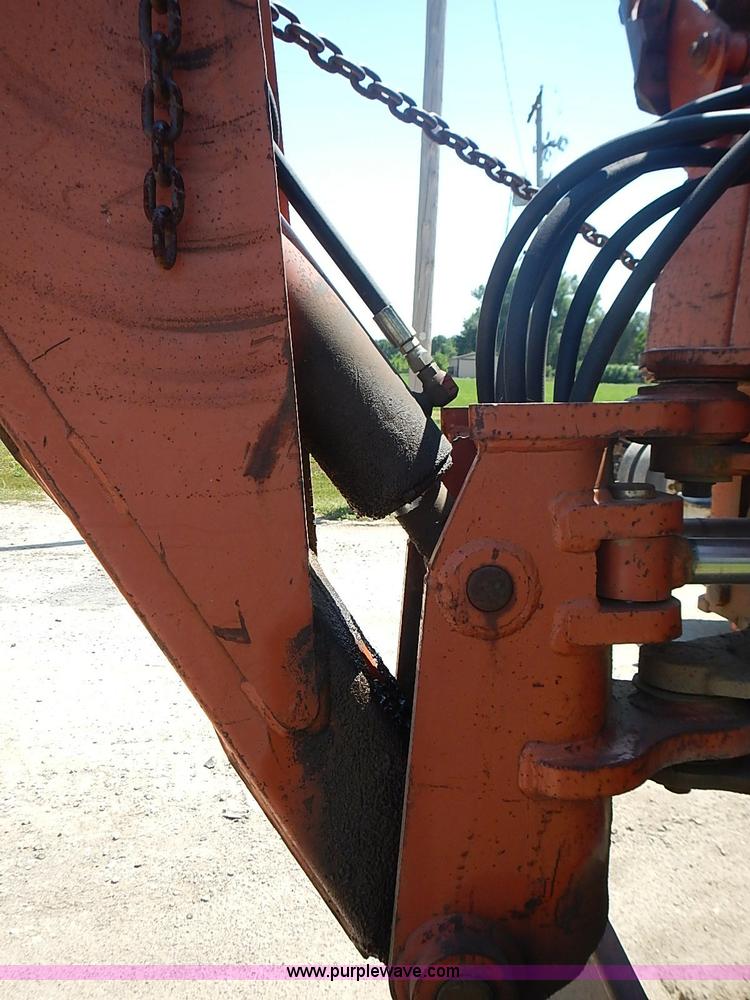 image for item J1209 Ditch Witch 6510 trencher