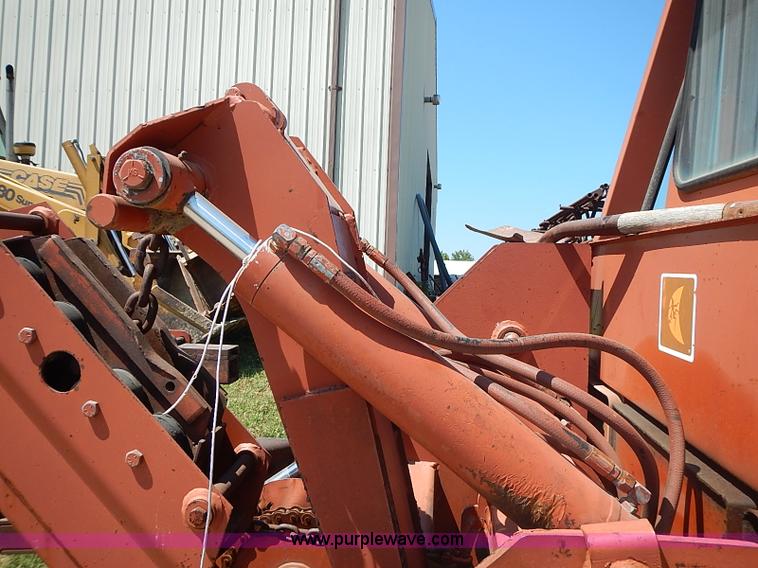image for item J1209 Ditch Witch 6510 trencher