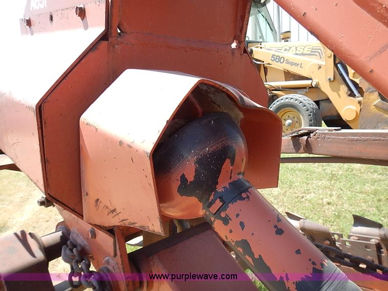 image for item J1209 Ditch Witch 6510 trencher