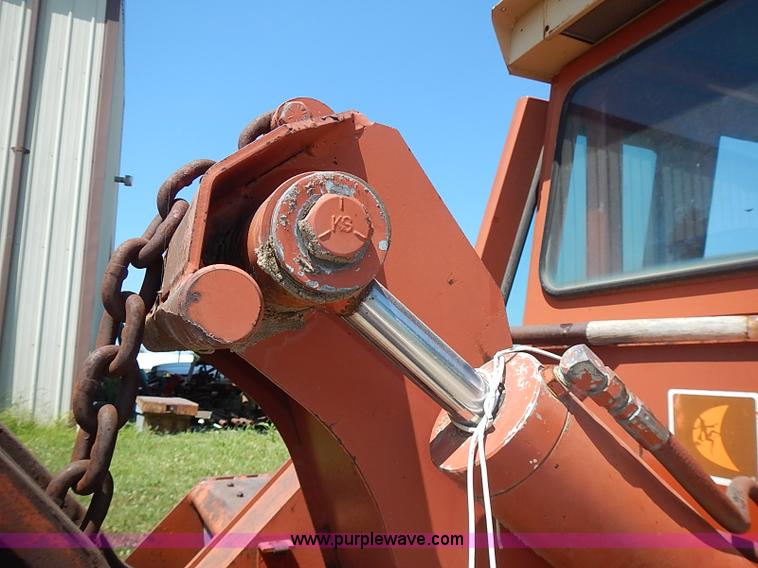 image for item J1209 Ditch Witch 6510 trencher