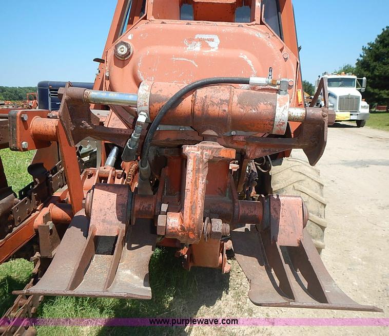 image for item J1209 Ditch Witch 6510 trencher