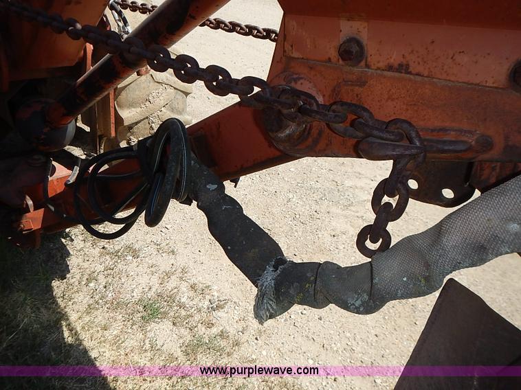 image for item J1209 Ditch Witch 6510 trencher