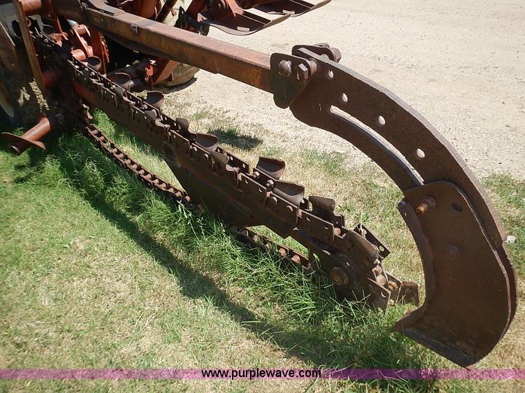 image for item J1209 Ditch Witch 6510 trencher