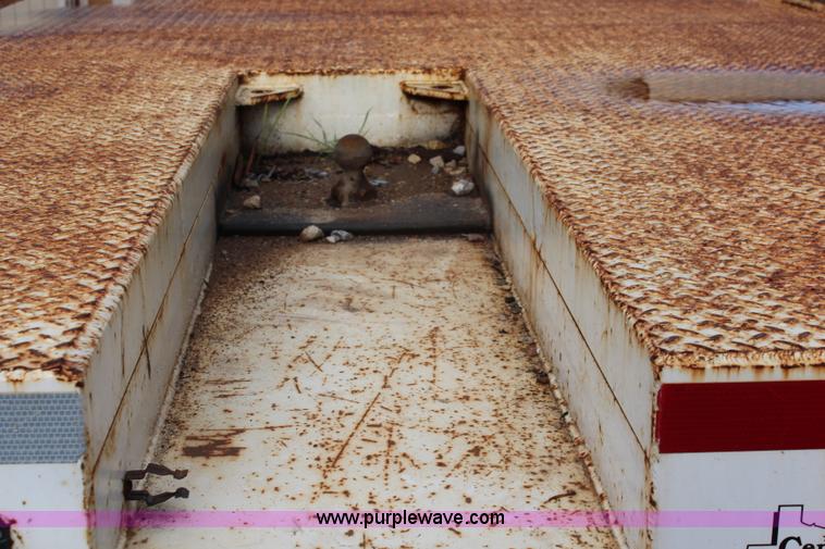 image for item J1226 2005 International 4200 flatbed truck