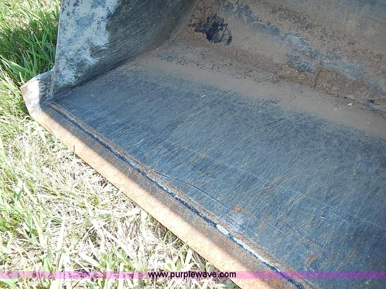 image for item J2069 Skid steer bucket