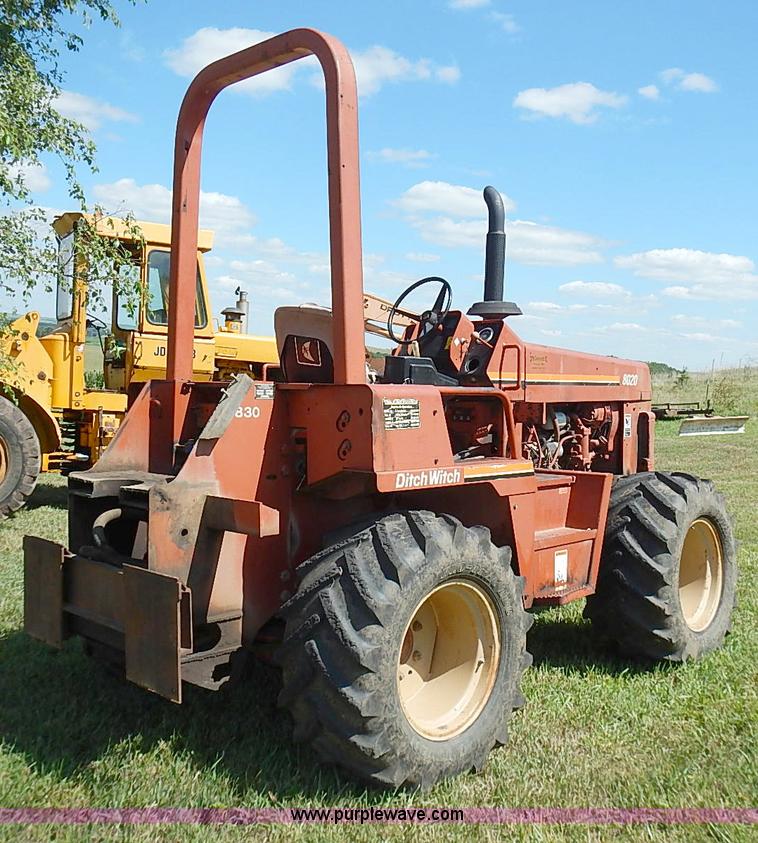 image for item J2073 1994 Ditch Witch 8020 trencher