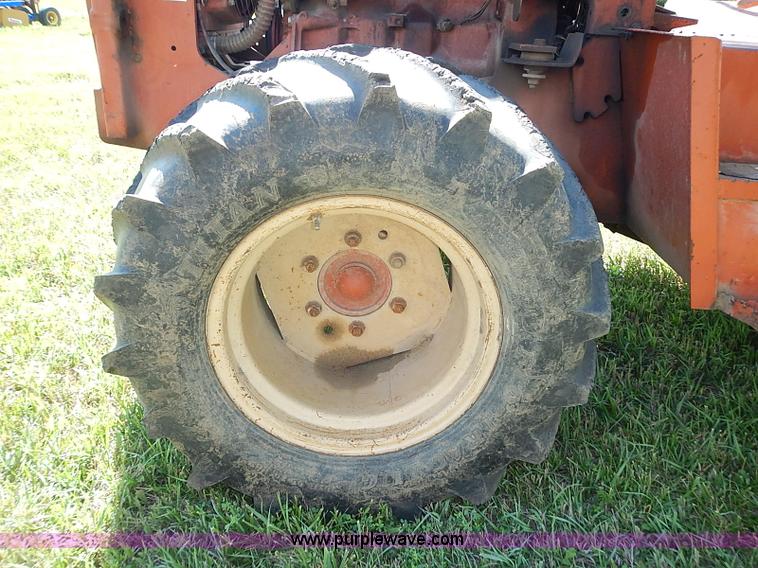 image for item J2073 1994 Ditch Witch 8020 trencher
