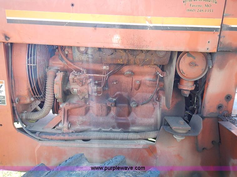 image for item J2073 1994 Ditch Witch 8020 trencher