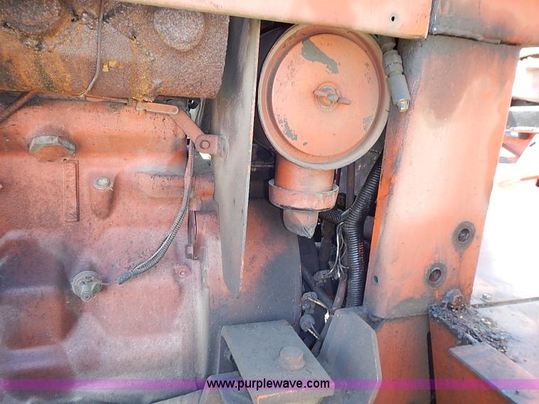 image for item J2073 1994 Ditch Witch 8020 trencher