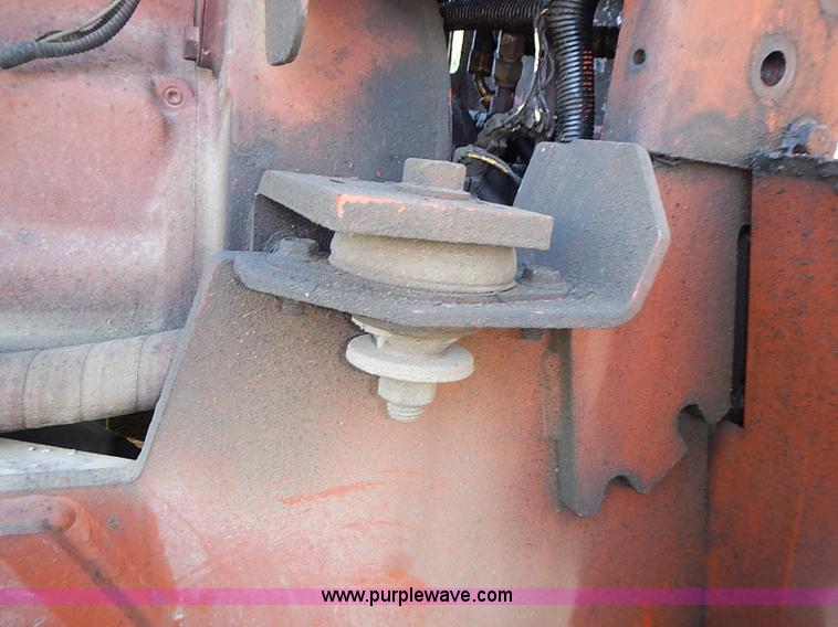 image for item J2073 1994 Ditch Witch 8020 trencher