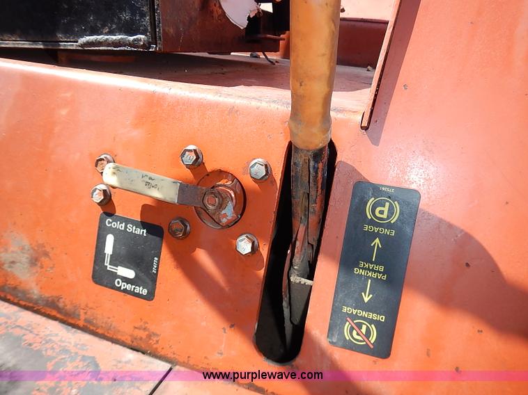 image for item J2073 1994 Ditch Witch 8020 trencher