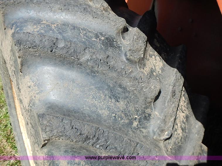 image for item J2073 1994 Ditch Witch 8020 trencher