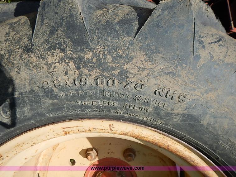 image for item J2073 1994 Ditch Witch 8020 trencher
