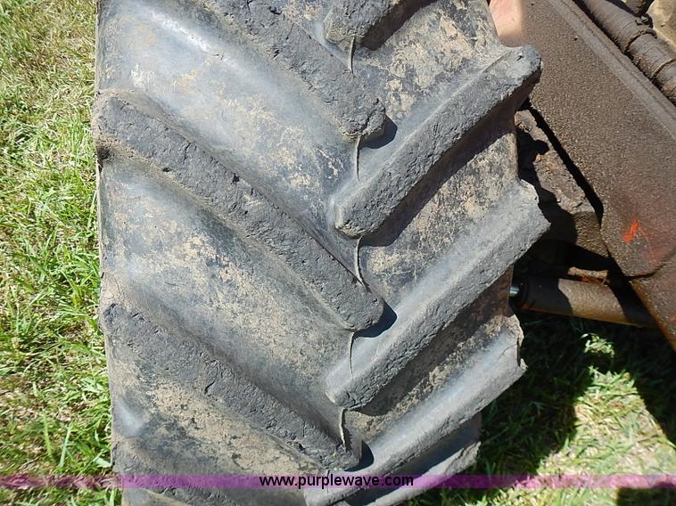 image for item J2073 1994 Ditch Witch 8020 trencher