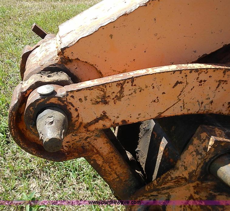 image for item J2107 1985 Drott 40BYR Cruz-air rubber tire excavator