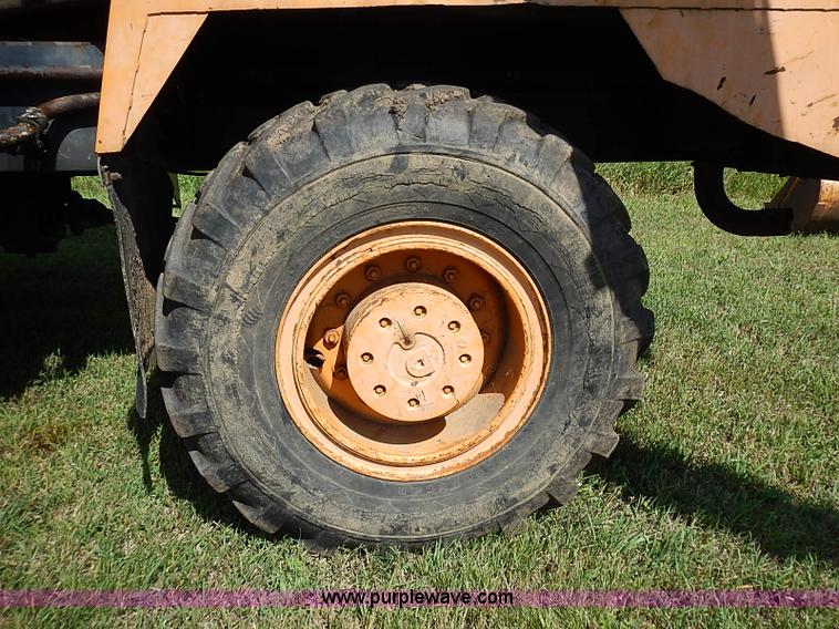 image for item J2107 1985 Drott 40BYR Cruz-air rubber tire excavator