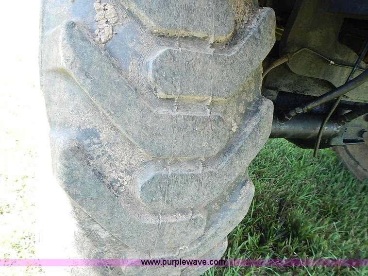 image for item J2107 1985 Drott 40BYR Cruz-air rubber tire excavator
