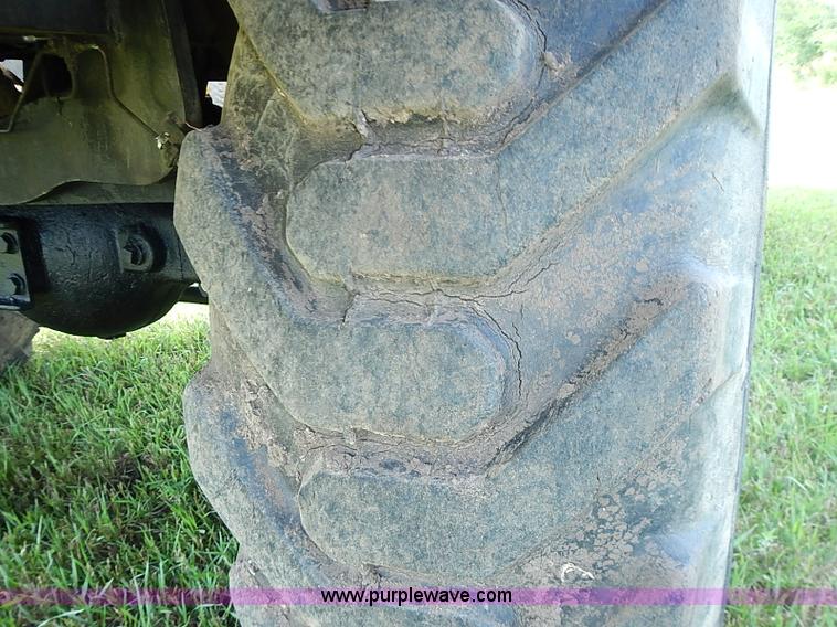 image for item J2107 1985 Drott 40BYR Cruz-air rubber tire excavator
