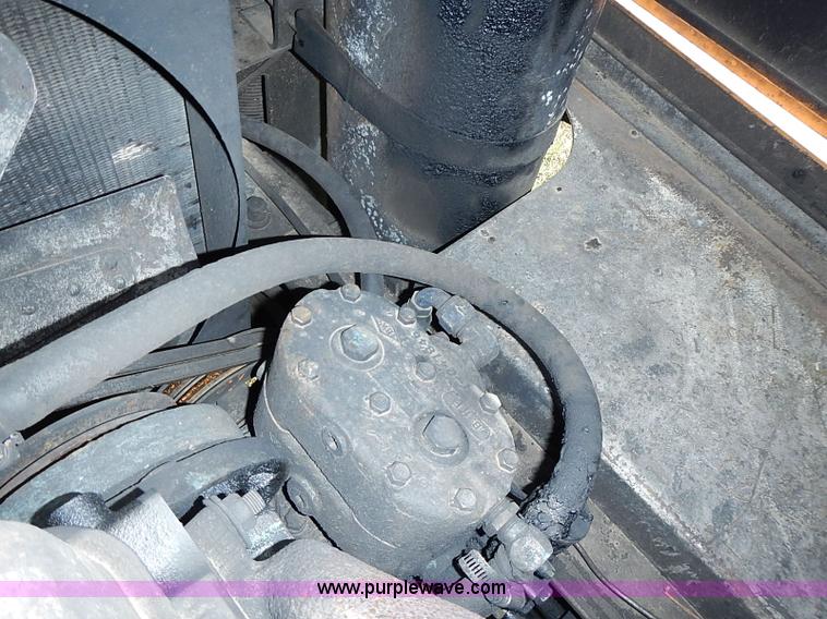 image for item J2107 1985 Drott 40BYR Cruz-air rubber tire excavator