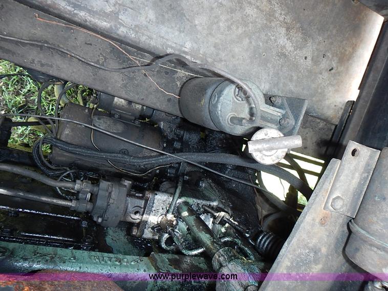 image for item J2107 1985 Drott 40BYR Cruz-air rubber tire excavator