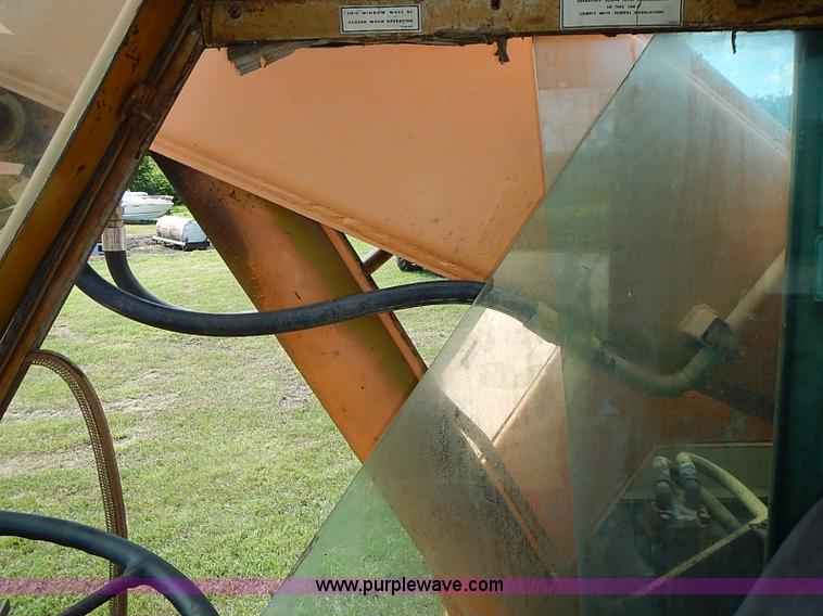 image for item J2107 1985 Drott 40BYR Cruz-air rubber tire excavator