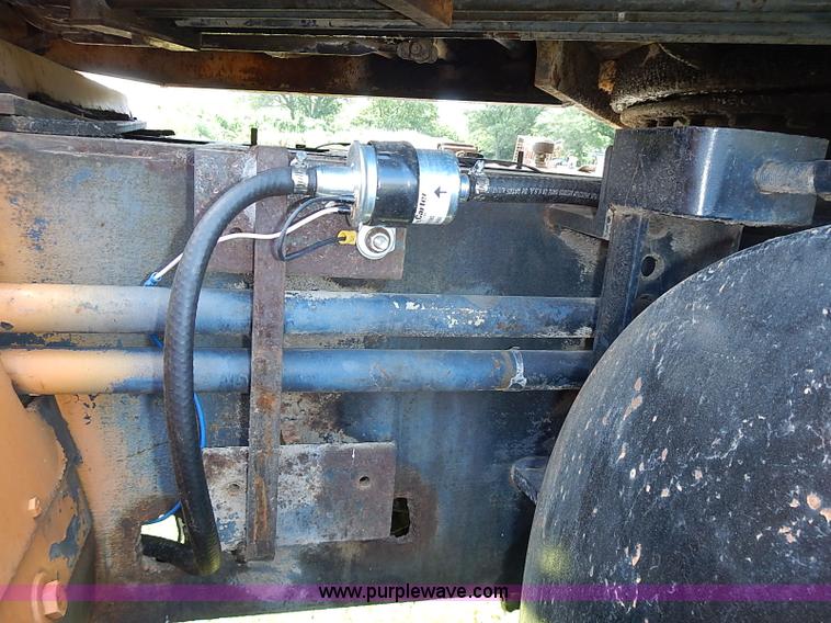 image for item J2107 1985 Drott 40BYR Cruz-air rubber tire excavator