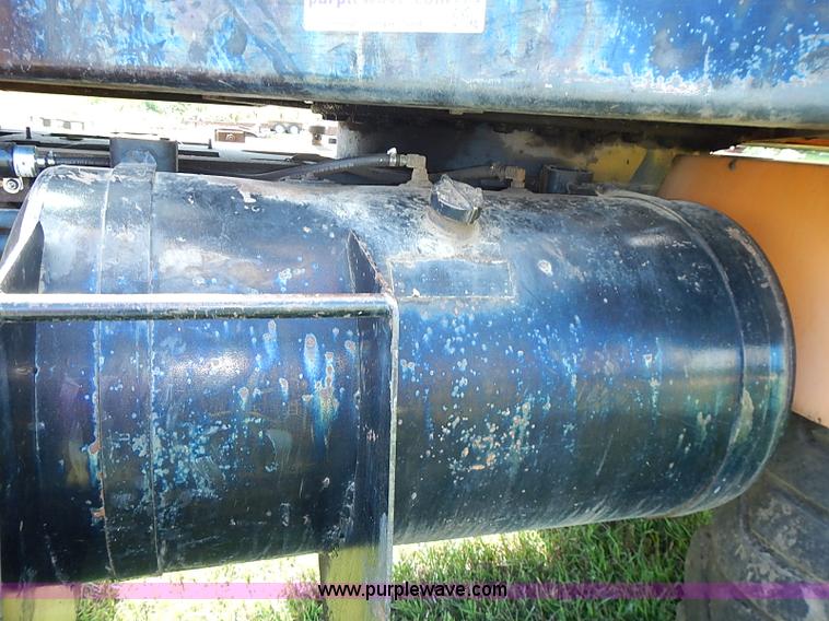 image for item J2107 1985 Drott 40BYR Cruz-air rubber tire excavator