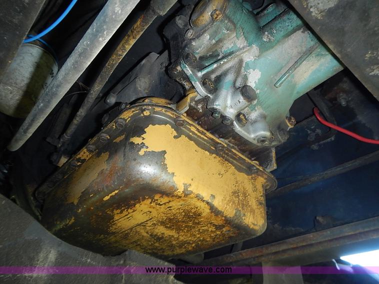 image for item J2107 1985 Drott 40BYR Cruz-air rubber tire excavator