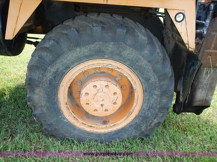 image for item J2107 1985 Drott 40BYR Cruz-air rubber tire excavator