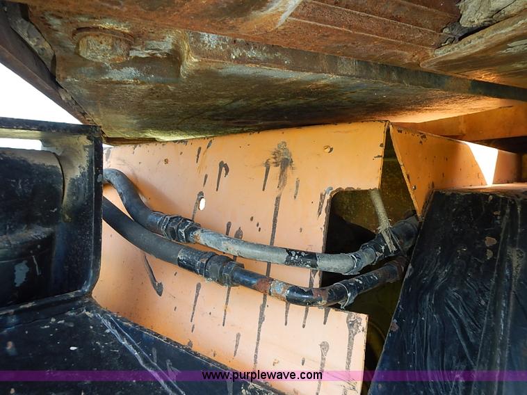 image for item J2107 1985 Drott 40BYR Cruz-air rubber tire excavator