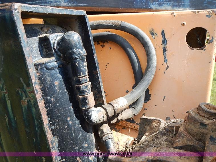 image for item J2107 1985 Drott 40BYR Cruz-air rubber tire excavator