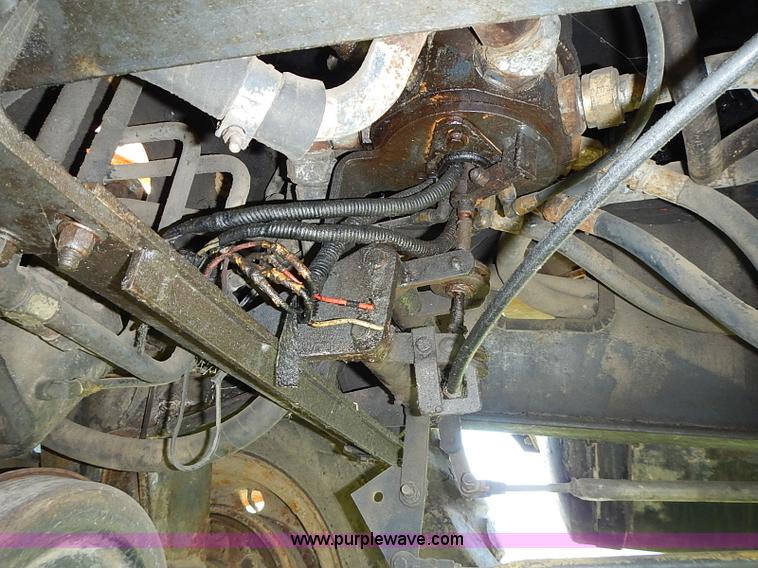 image for item J2107 1985 Drott 40BYR Cruz-air rubber tire excavator