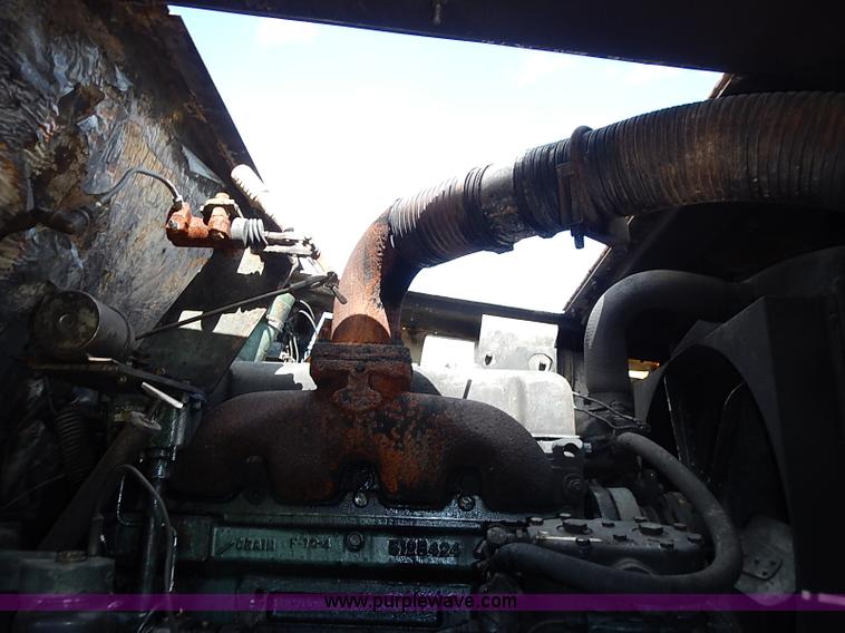 image for item J2107 1985 Drott 40BYR Cruz-air rubber tire excavator