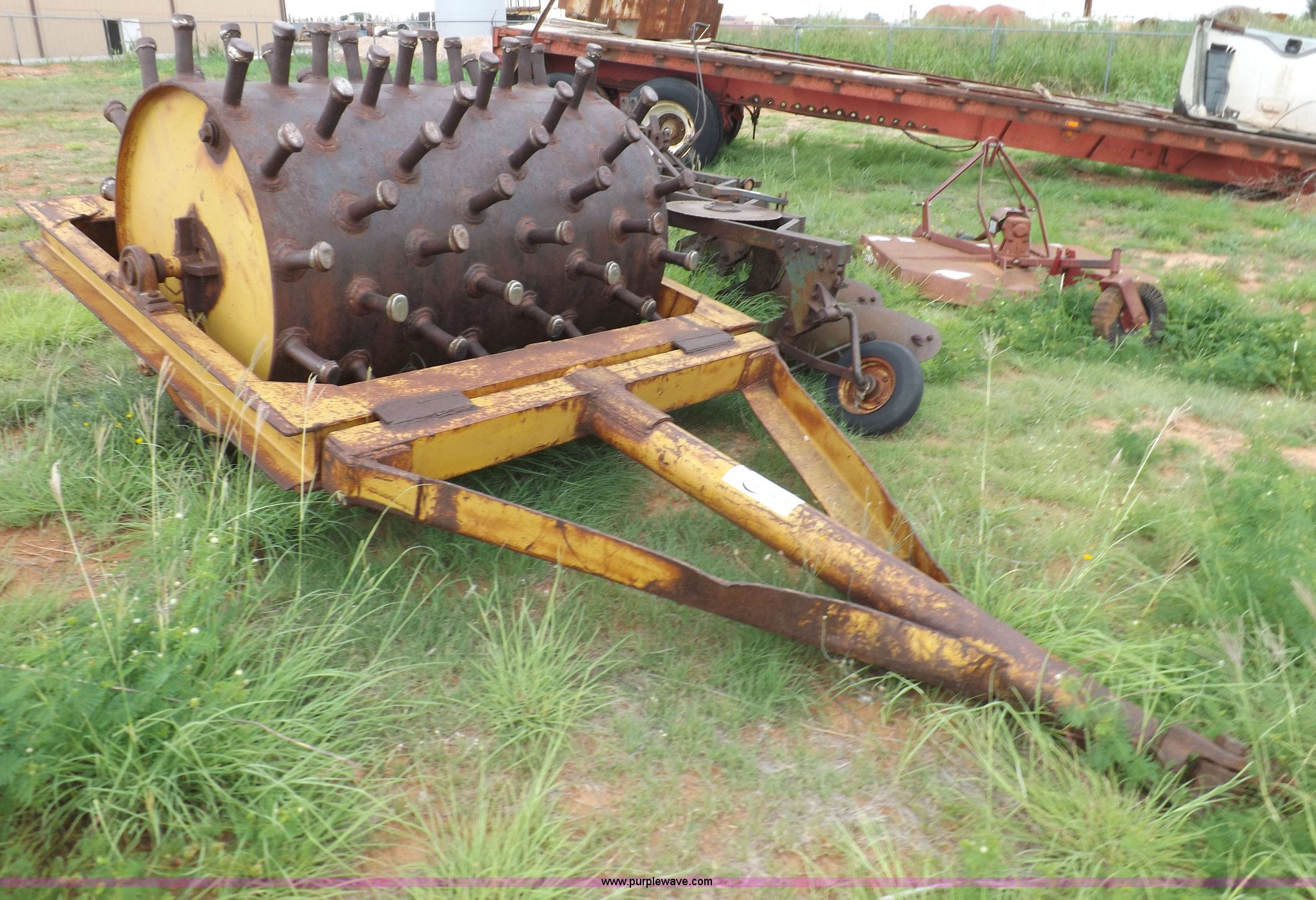Single drum sheep foot roller in Woodward, OK Item H1781 sold