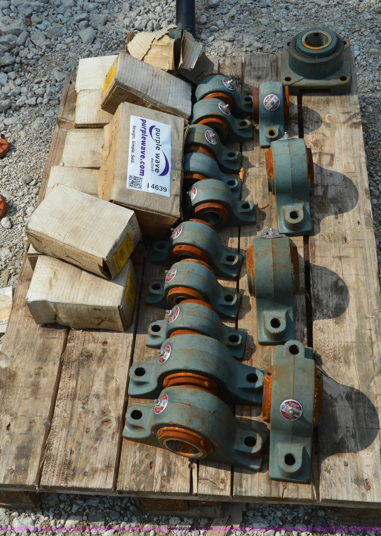 Pillar bearings in Kansas City, MO Item I4639 sold Purple Wave