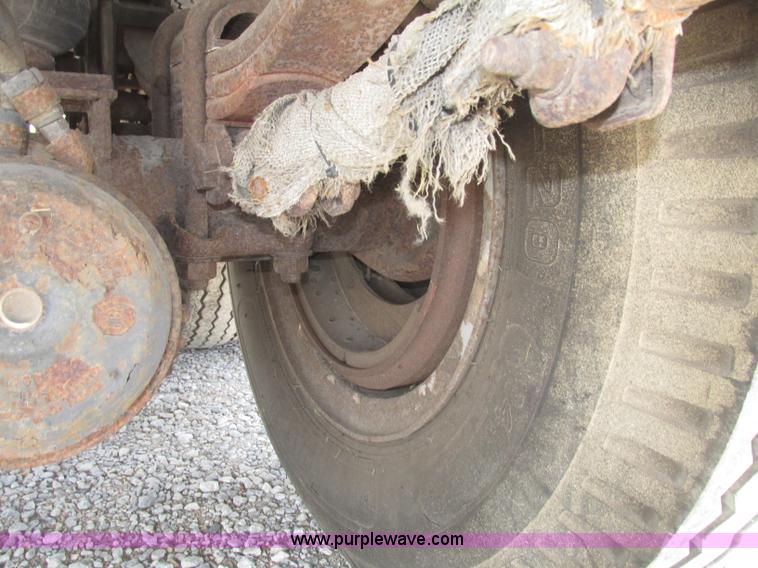 image for item F7465 1992 Wabash SA-96MC dry van trailer